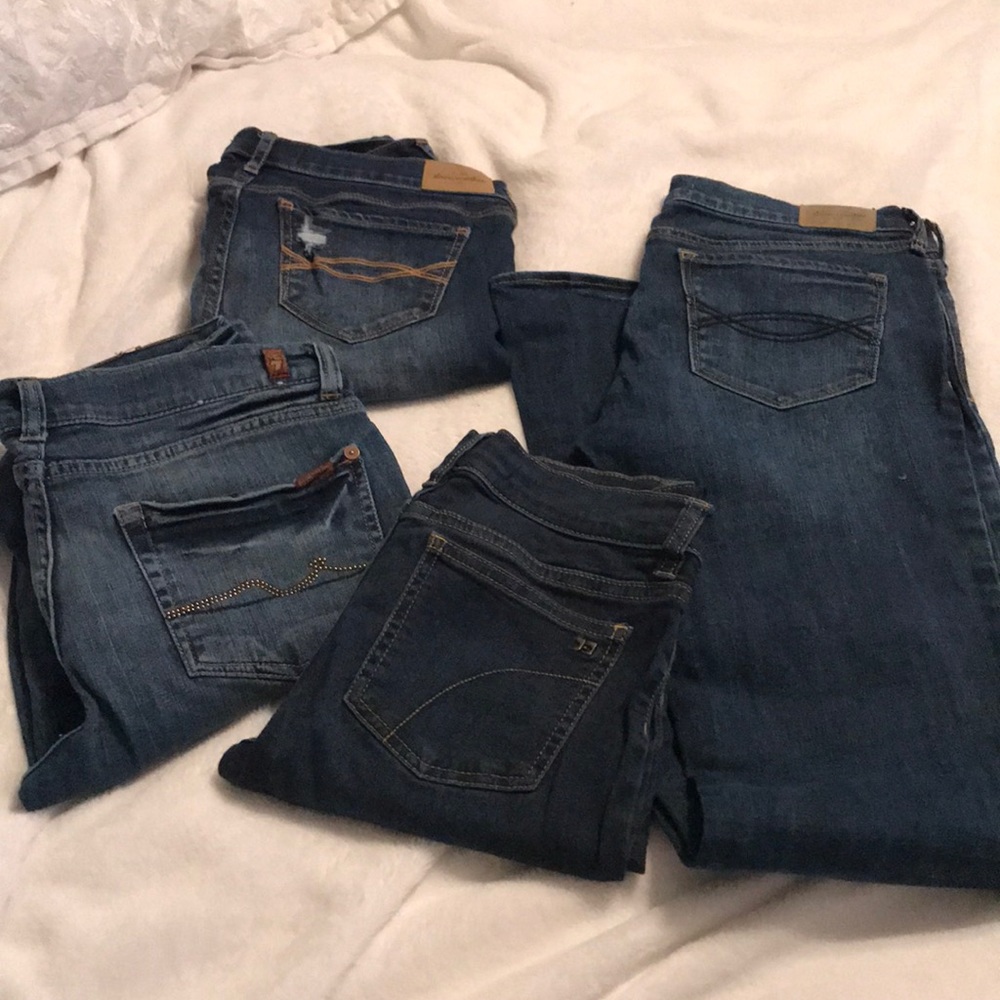 Lot of 4 pairs of denim